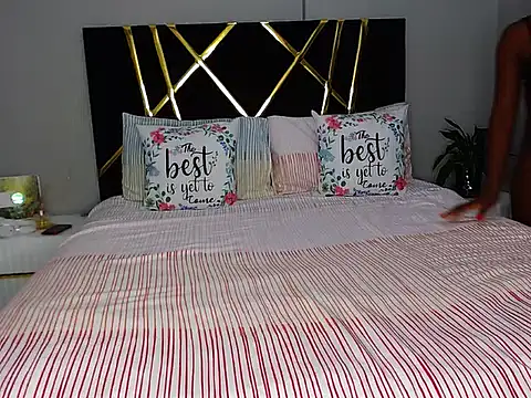 MissBigNipples online show from 9, 2, 2026