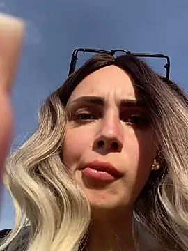 SandraCarter online show from 10, 3, 2025