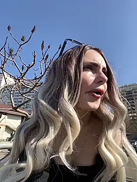 SandraCarter online show from 8, 3, 2025