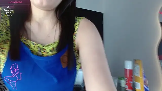 Carolaine69  online show from 7, 3, 2026