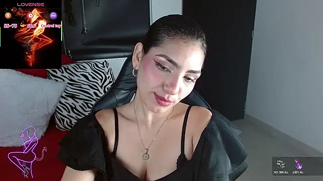 Snapshot of Carolaine69_ chatting on 5, 6, 2026 Carolaine69 online show from 5, 6, 2026