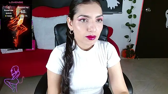 Carolaine69  online show from 7, 10, 2025