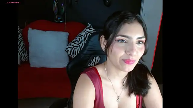 Snapshot of Carolaine69_ chatting on 14, 7, 2026 Carolaine69 online show from 14, 7, 2026