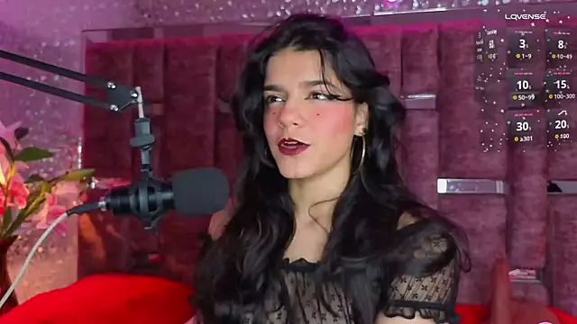 ValerieKay  online show from 18, 9, 2025