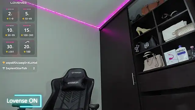 MeganDaviees online show from 17, 2, 2025