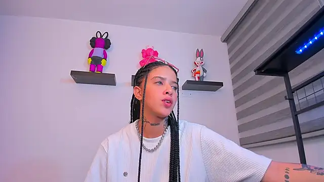 Gangster Girl online show from 2, 10, 2025