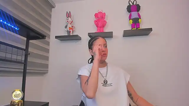 Gangster Girl online show from 22, 5, 2026