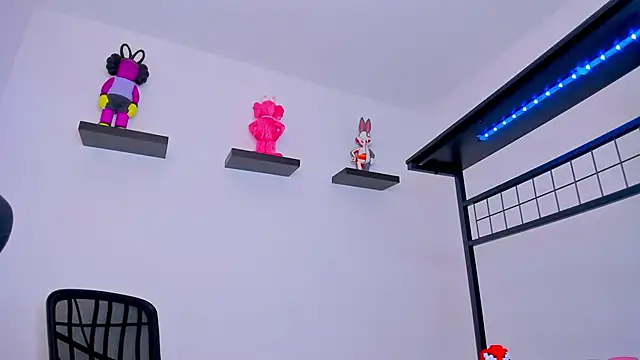 Gangster Girl online show from 10, 9, 2025