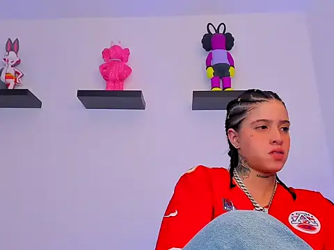 Gangster Girl online show from 28, 2, 2025