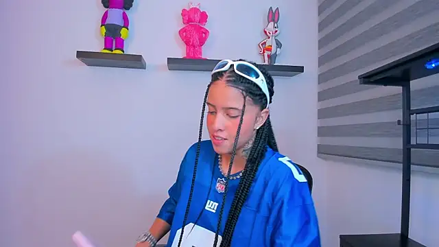 Gangster Girl online show from 5, 10, 2025