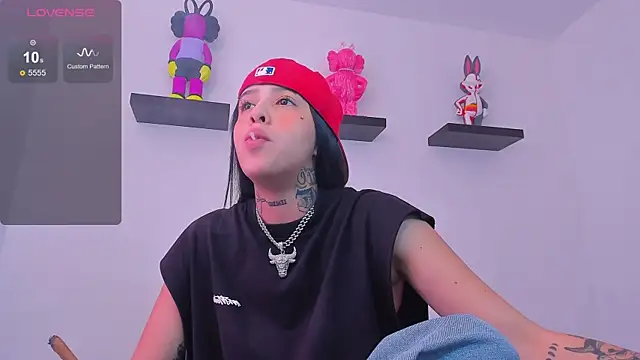 Gangster Girl online show from 20, 3, 2025