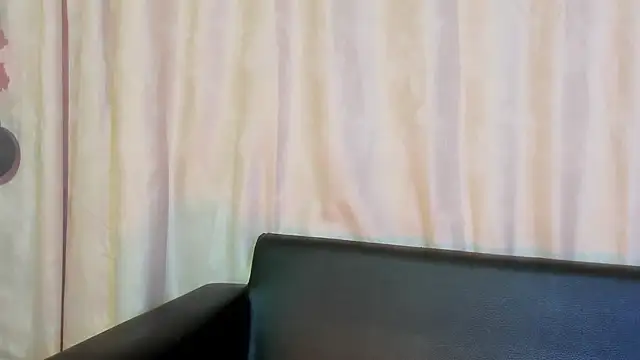 Rachel Dubois online show from 8, 11, 2025