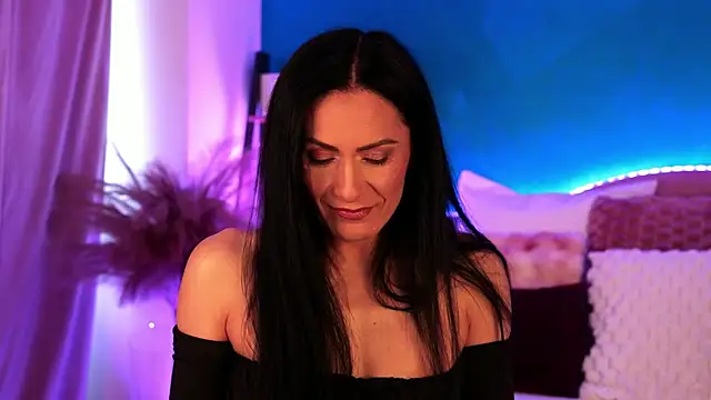 RaisaVawn online show from 15, 12, 2025