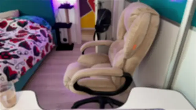 courteous raspberrry online show from 1, 10, 2025