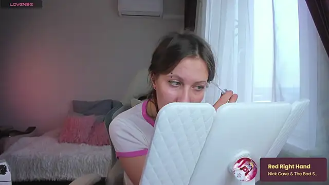 ms allison w online show from 5, 3, 2025