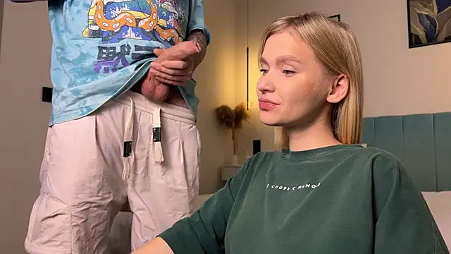 Adelovenick online show from 21, 12, 2025