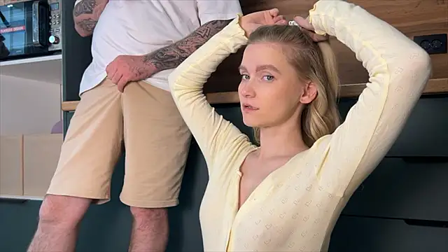 Snapshot of Adelovenick chatting on 4, 3, 2026 Adelovenick online show from 4, 3, 2026