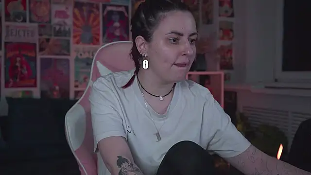 Lana  May online show from 15, 3, 2025