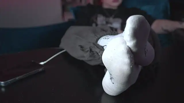 Lana  May online show from 15, 2, 2025