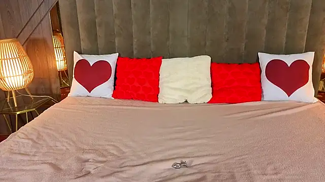 Daisy Delight online show from 28, 2, 2026