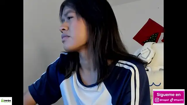 meganthompsonn22 online show from 1, 12, 2025