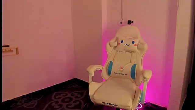 meganthompsonn22 online show from 17, 9, 2025