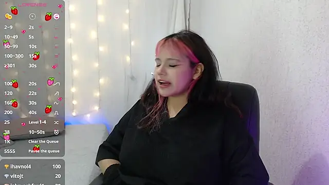 mixie cute online show from 20, 12, 2024