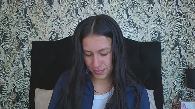 EmiGomez  online show from 19, 12, 2025