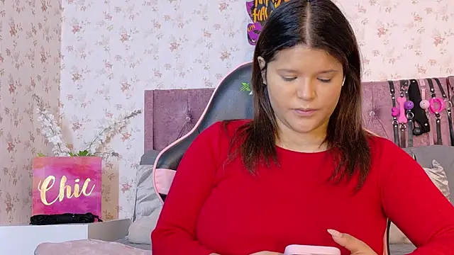 AvrillThomas online show from 5, 11, 2025