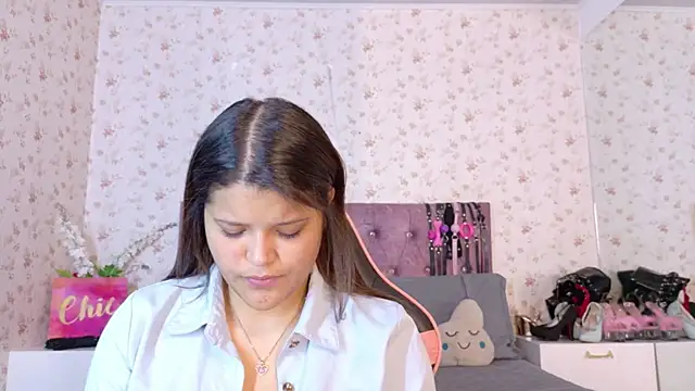 AvrillThomas online show from 11, 11, 2025