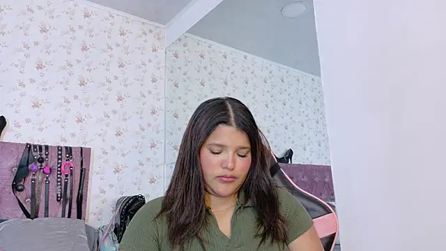 AvrillThomas online show from 5, 10, 2025