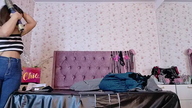 AvrillThomas online show from 17, 11, 2025