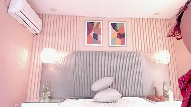 Snapshot of samyriverss chatting on 18, 9, 2025 samyriverss online show from 18, 9, 2025