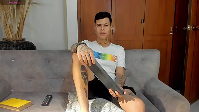 jamesinked  online show from 13, 11, 2025