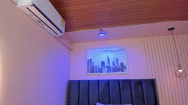 viiolett lee online show from 23, 9, 2025