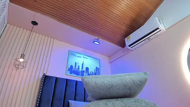 viiolett lee online show from 14, 2, 2026