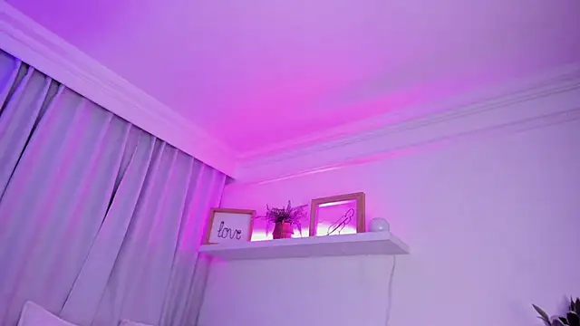 susyy7 online show from 4, 11, 2025