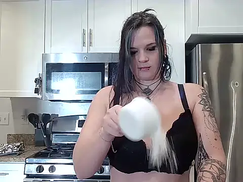 CherryWilde online show from 15, 1, 2026