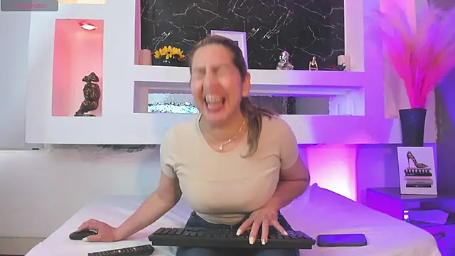 Cinthya mjs online show from 20, 2, 2026