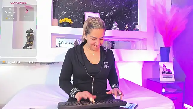 Cinthya mjs online show from 28, 2, 2026