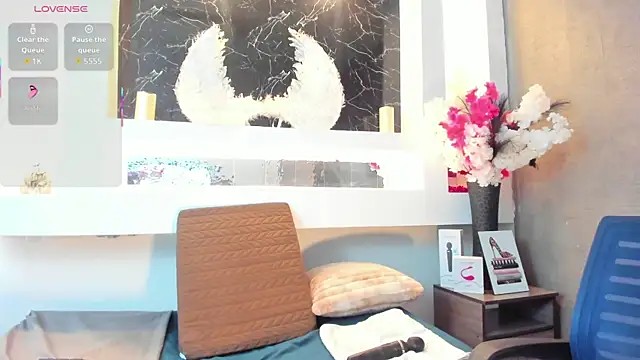 Cinthya mjs online show from 4, 11, 2025