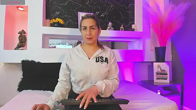 Cinthya mjs online show from 9, 3, 2026