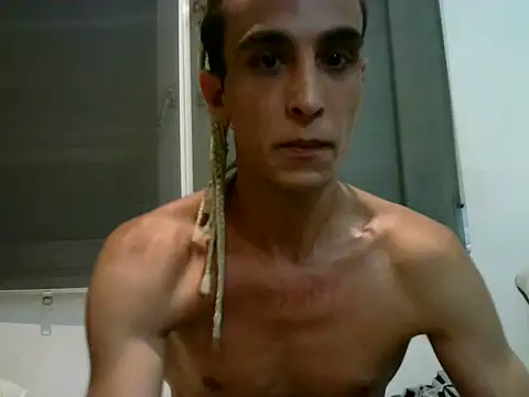 Snapshot of Lepetitmarcel chatting on 25, 5, 2026 Lepetitmarcel online show from 25, 5, 2026