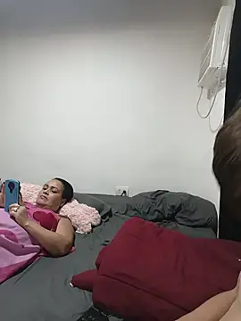 Milfvalesk online show from 4, 5, 2026