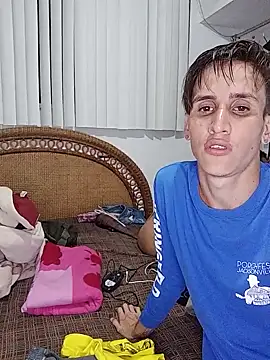 Milfvalesk online show from 22, 9, 2025