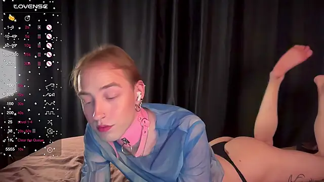 Avril Pearly  online show from 7, 10, 2025