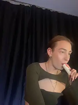 Avril Pearly  online show from 5, 2, 2025