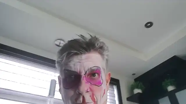 Toy-Daddy online show from 22, 4, 2026
