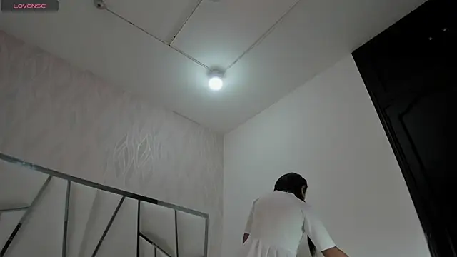 Victoriaa millers online show from 14, 1, 2026