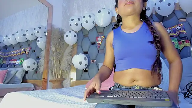 Victoriaa millers online show from 21, 6, 2026